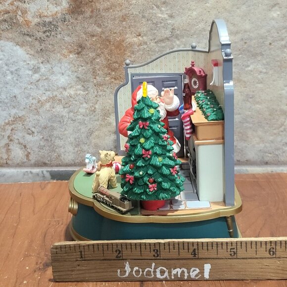 Coca Cola Musical Collection Santa Claus Music Box Lights Up 1993 - Picture 10 of 15
